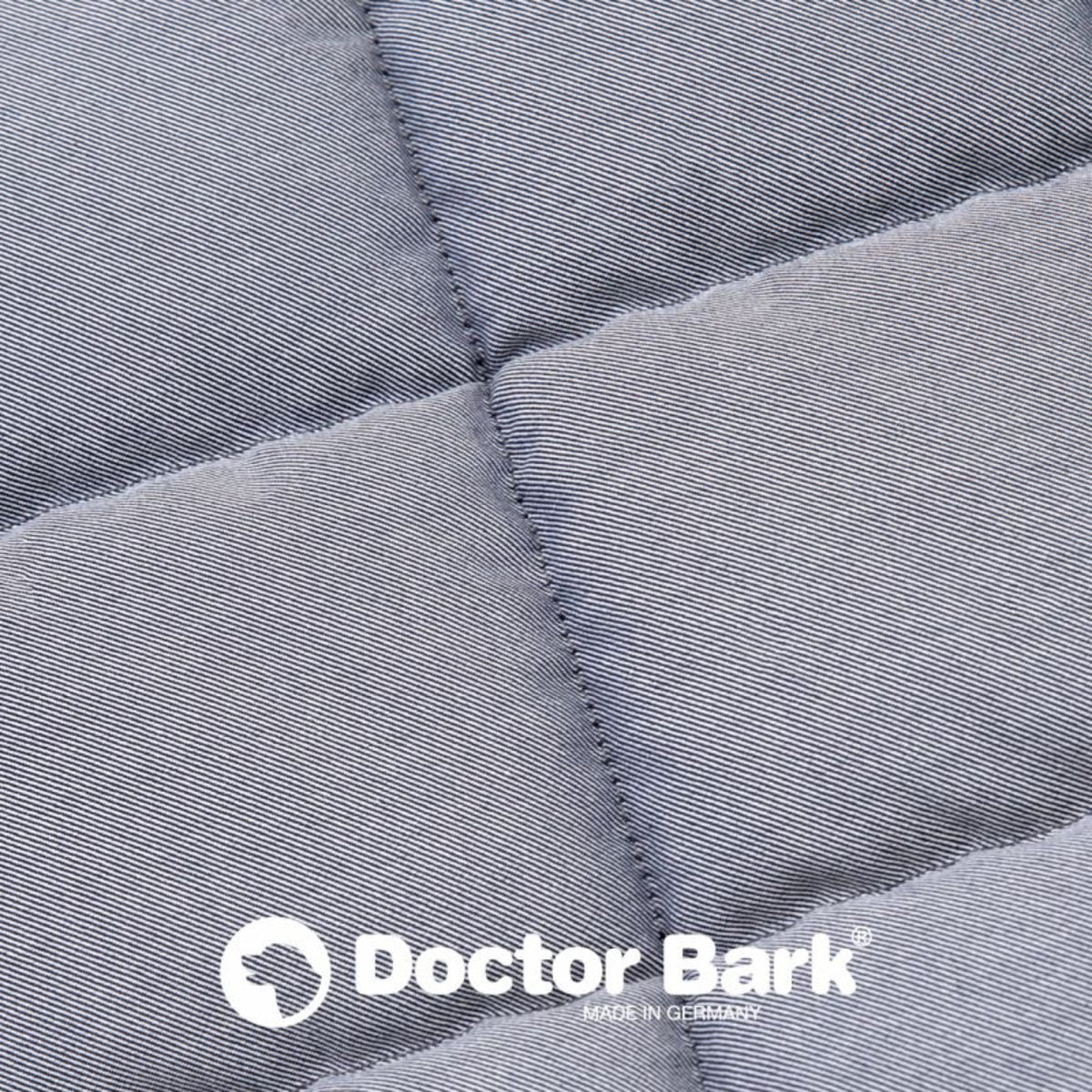 Doctor Bark Fleece - Steppdecke - Woofshack