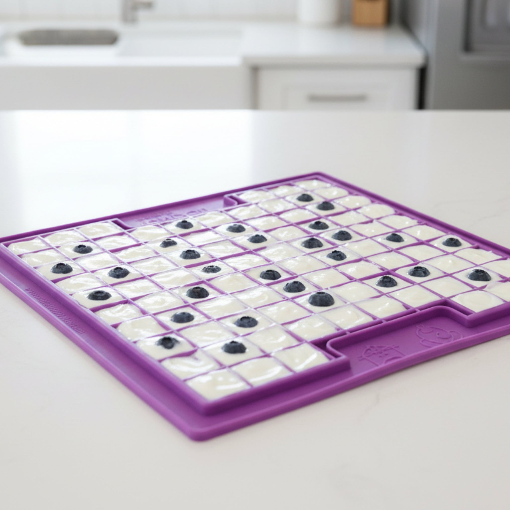 LickiMat Classic Playdate Schleckmatte – Anti - Stress & Beruhigung für ängstliche Hunde - Woofshack