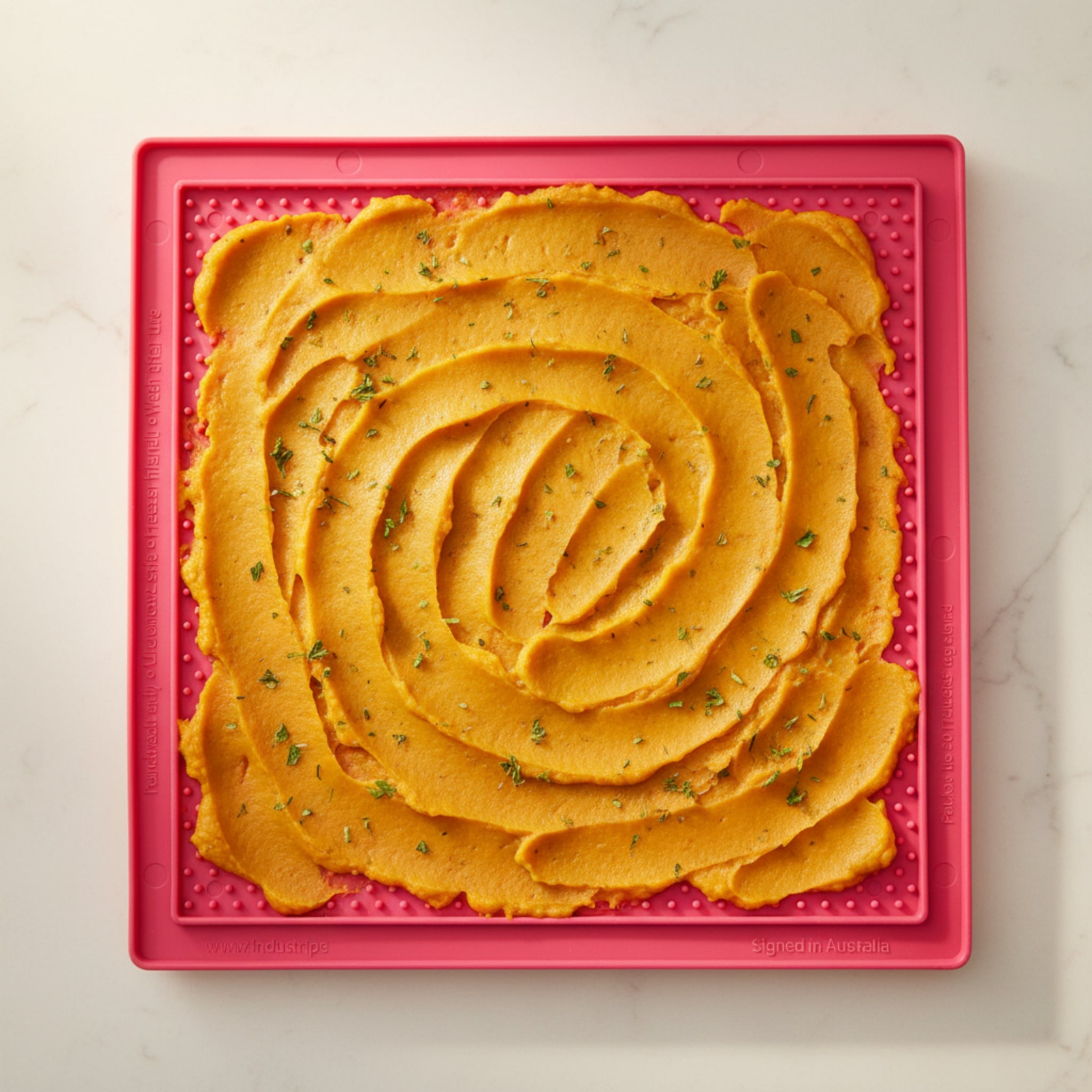 LickiMat Classic Soother – Beruhigende Schleckmatte für entspannte Hunde bei Stress & Langeweile - Woofshack