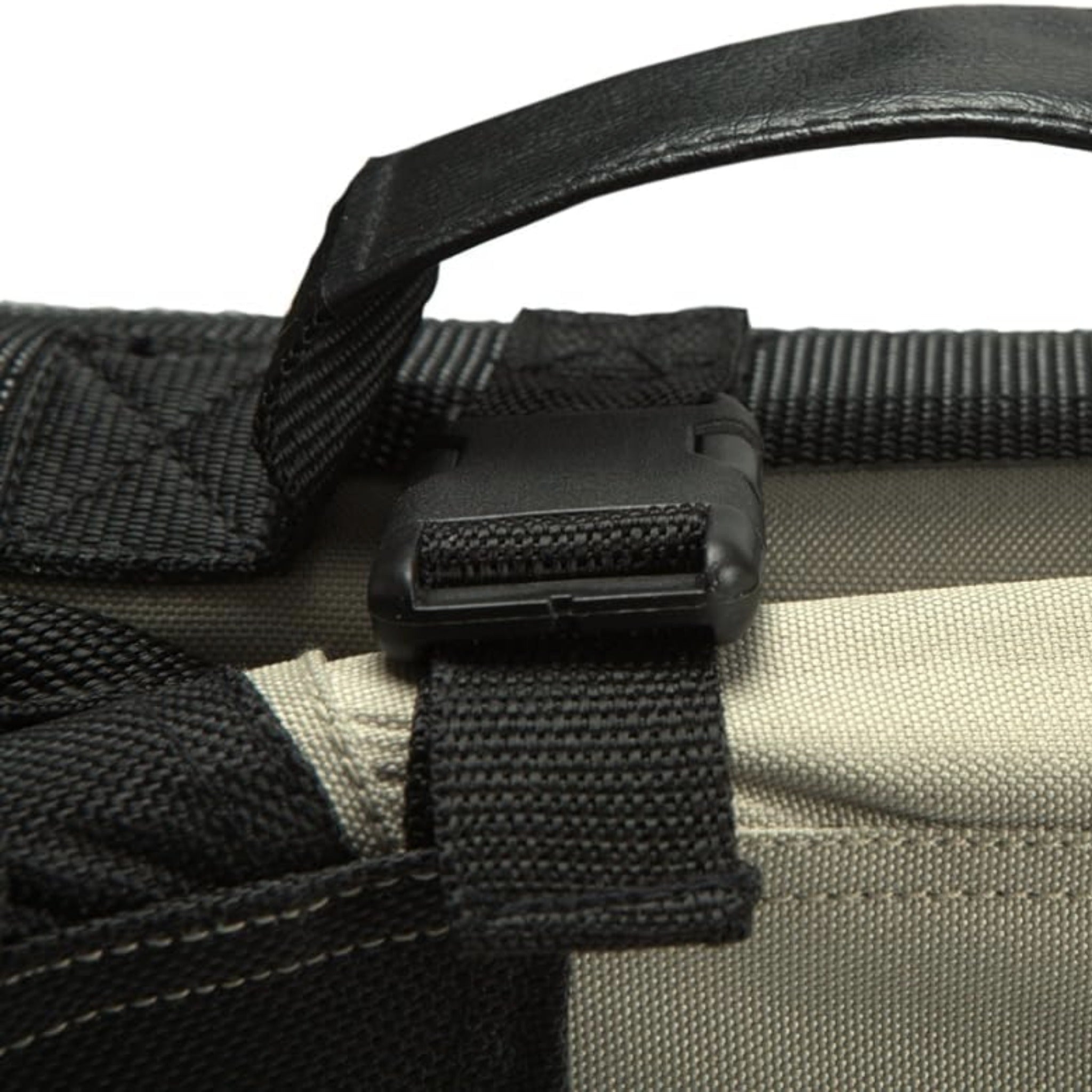 Maelson Soft Kennel, Faltbare Hunde Transportbox - Woofshack