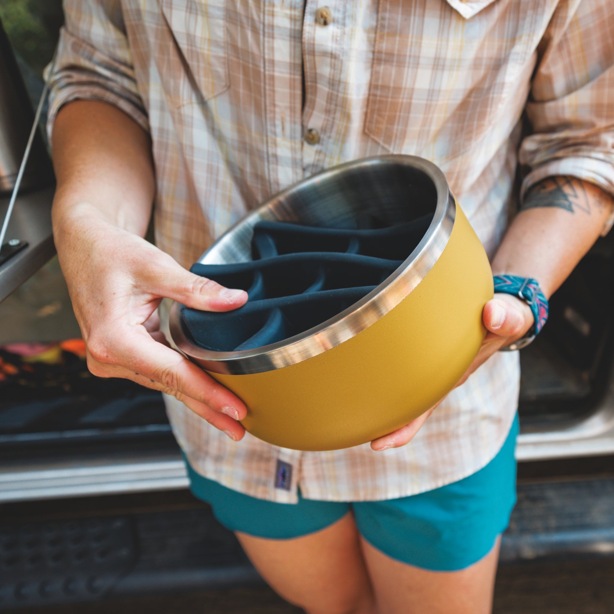 Ruffwear Basecamp Bowl – Robuster Premium Hundenapf aus Edelstahl für Outdoor - Abenteuer & Zuhause - Woofshack