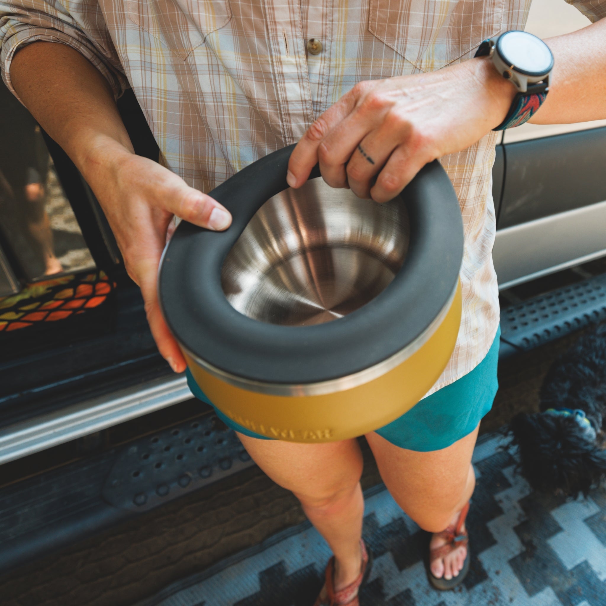 Ruffwear Basecamp Bowl – Robuster Premium Hundenapf aus Edelstahl für Outdoor - Abenteuer & Zuhause - Woofshack