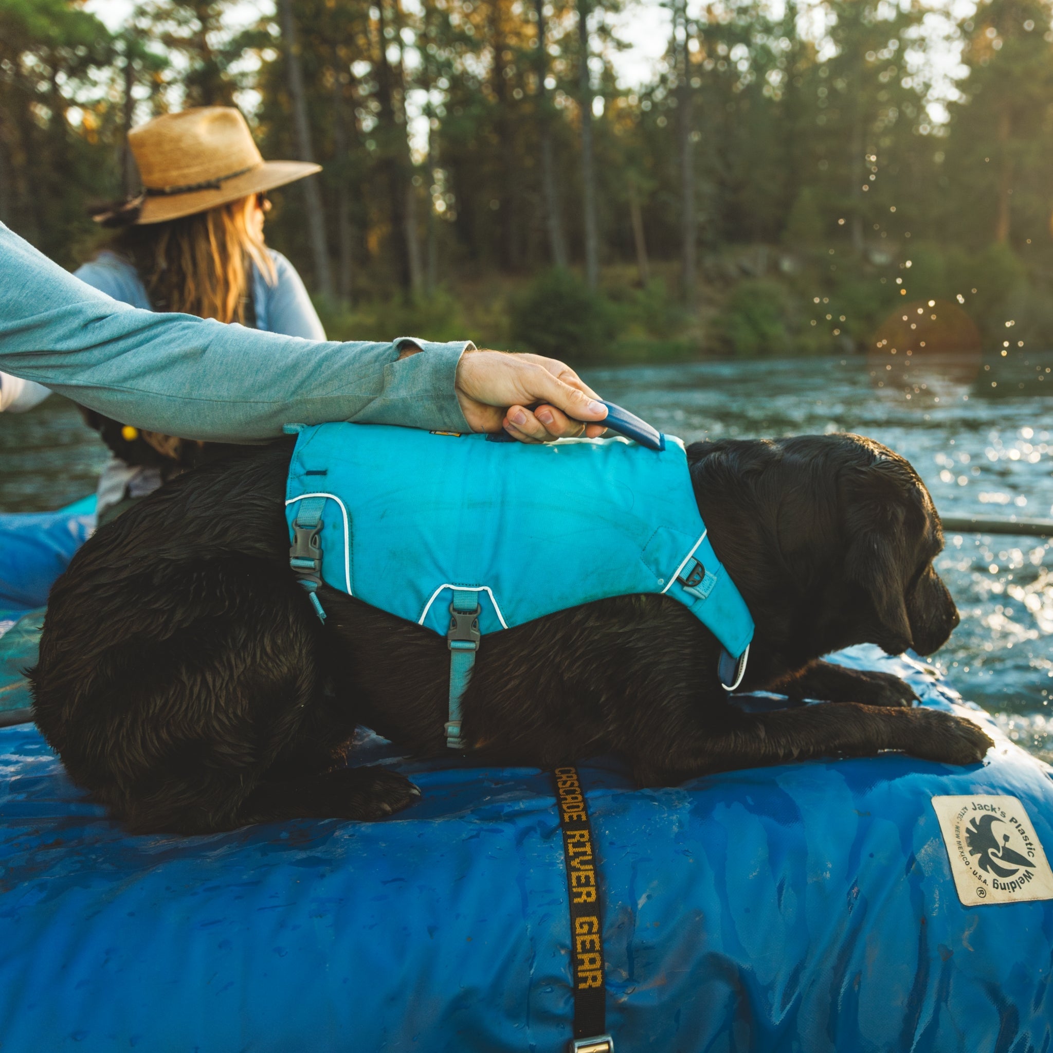 Ruffwear Confluence Schwimmweste – Sicherheit & Auftrieb für Wasserabenteuer mit deinem Hund - Woofshack