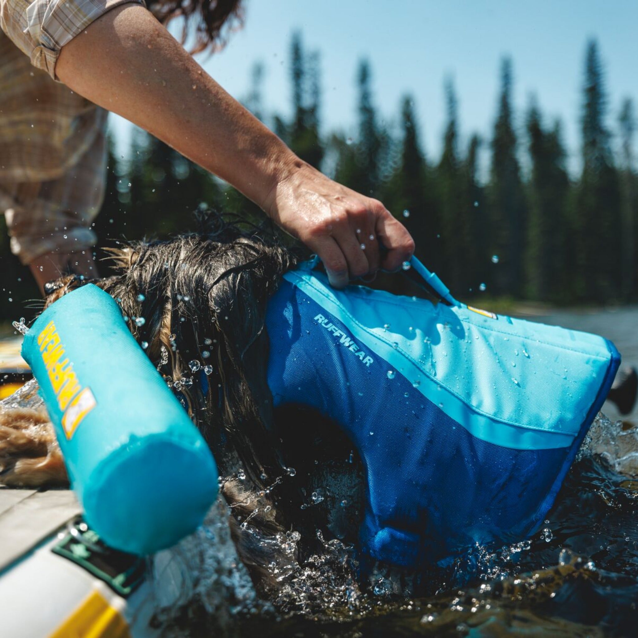 Ruffwear Float Coat Hundeschwimmweste – Maximaler Auftrieb & Rettungsgriff für sicheres Schwimmen, Wassersport & Bootstouren mit deinem Hund