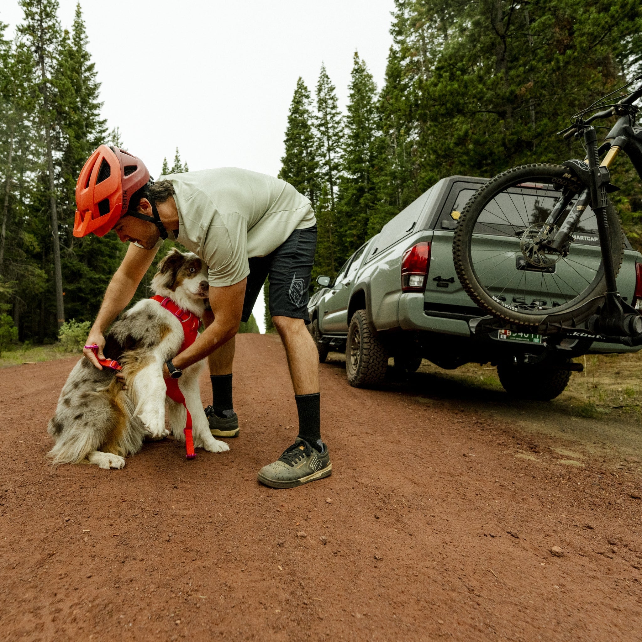 Ruffwear Front Range Flex Harness – Atmungsaktives Hundegeschirr in Stricktechnologie mit Y - Schnitt für maximale Bewegungsfreiheit und Komfort - Woofshack