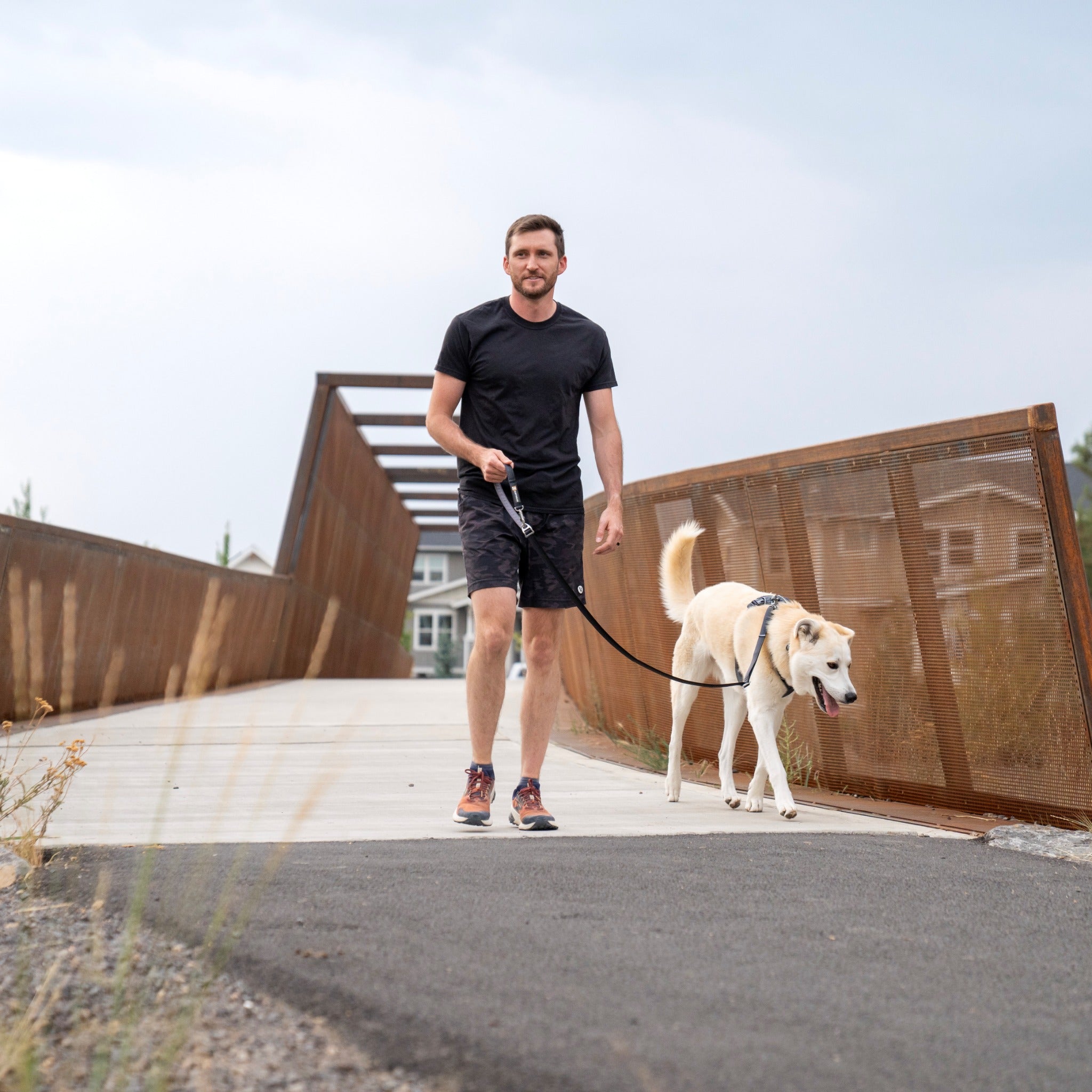 Ruffwear Switchbak Leash Hundeleine – Rutschfester Griff für perfekte Kontrolle bei Nässe, Regen & Schnee | Schulterleine