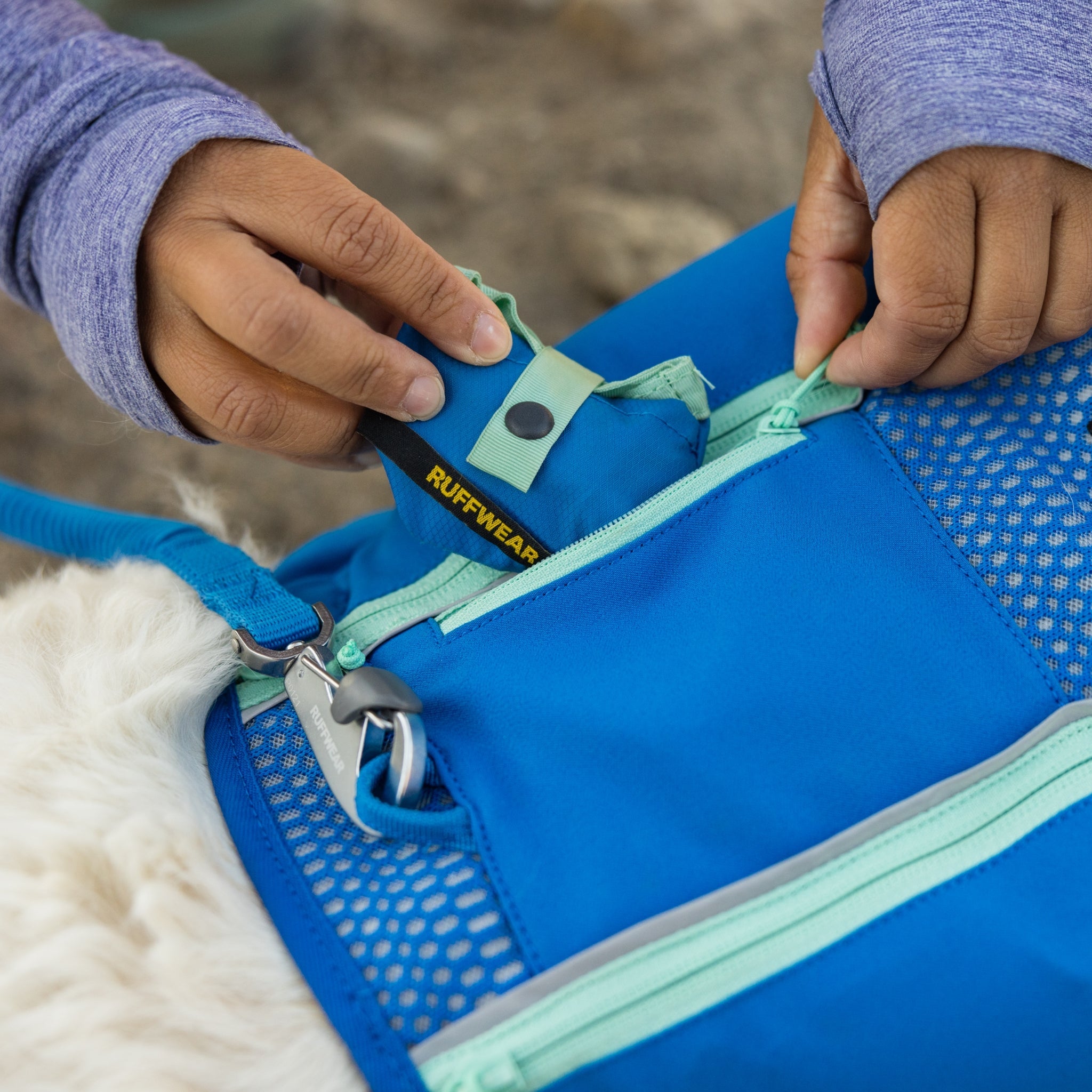 Ruffwear Trail Runner Running Vest – Ultraleichte Laufweste & Trinkrucksack für aktive Hunde - Woofshack