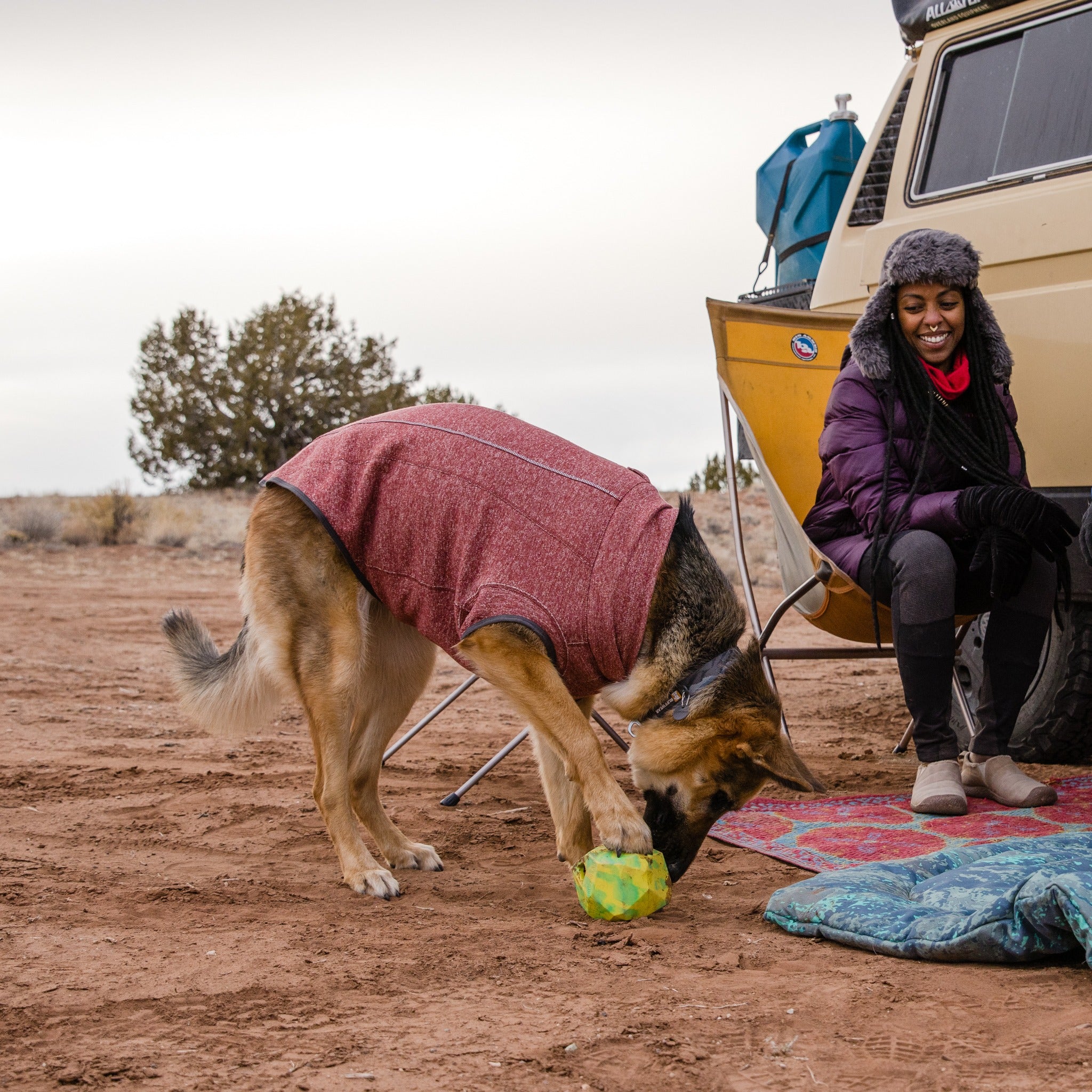 Ruffwear Gnawt-a-Rock™ Hundespielzeug, interaktiv & befüllbar - Woofshack