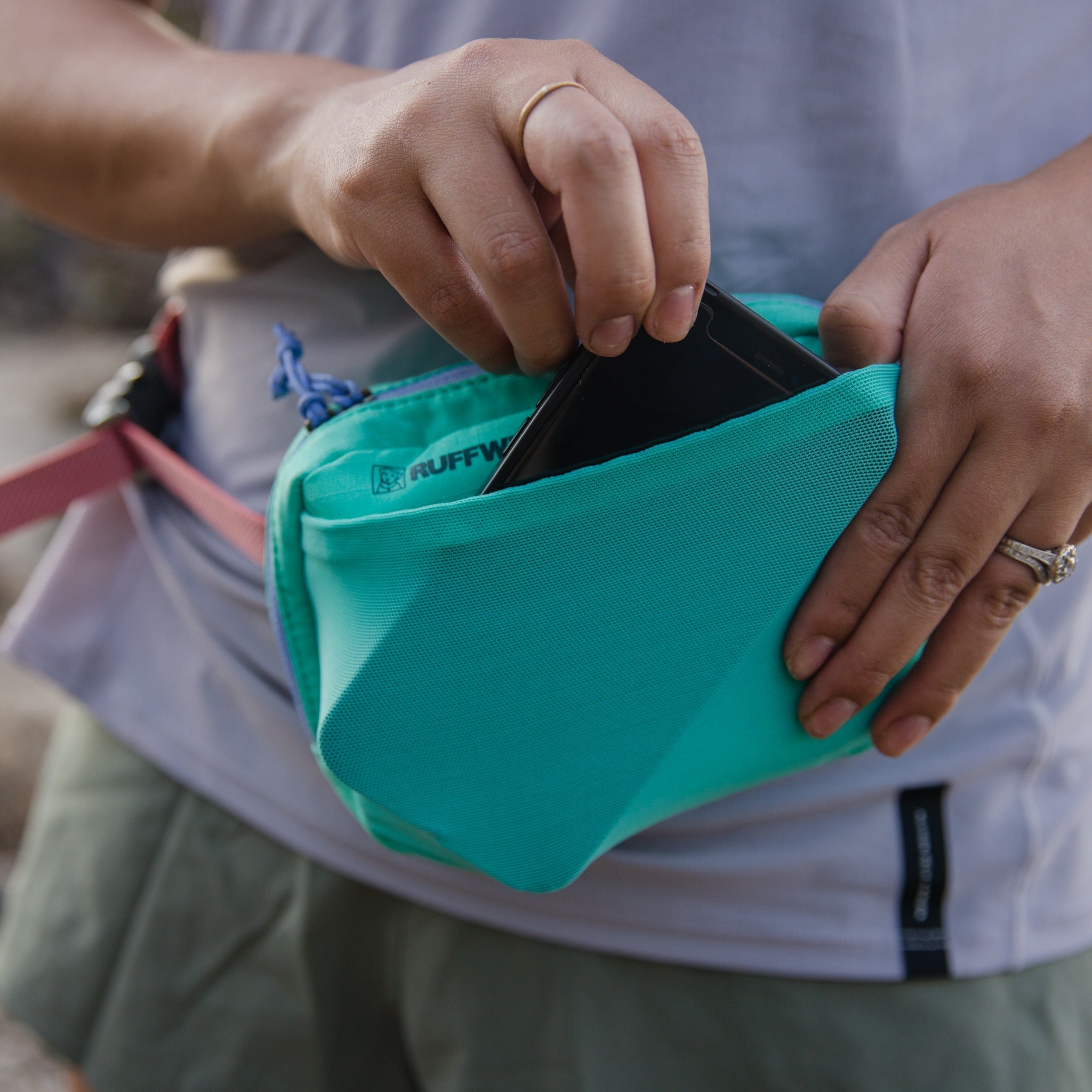 Ruffwear Stash Bag Plus, Kotbeutelspender - Woofshack