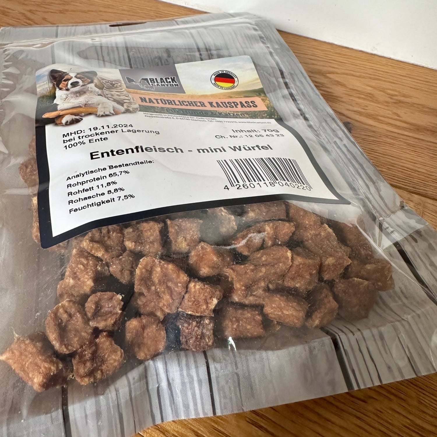 Black Canyon Entenfleisch Mini Würfel, Hunde Kausnack - Woofshack