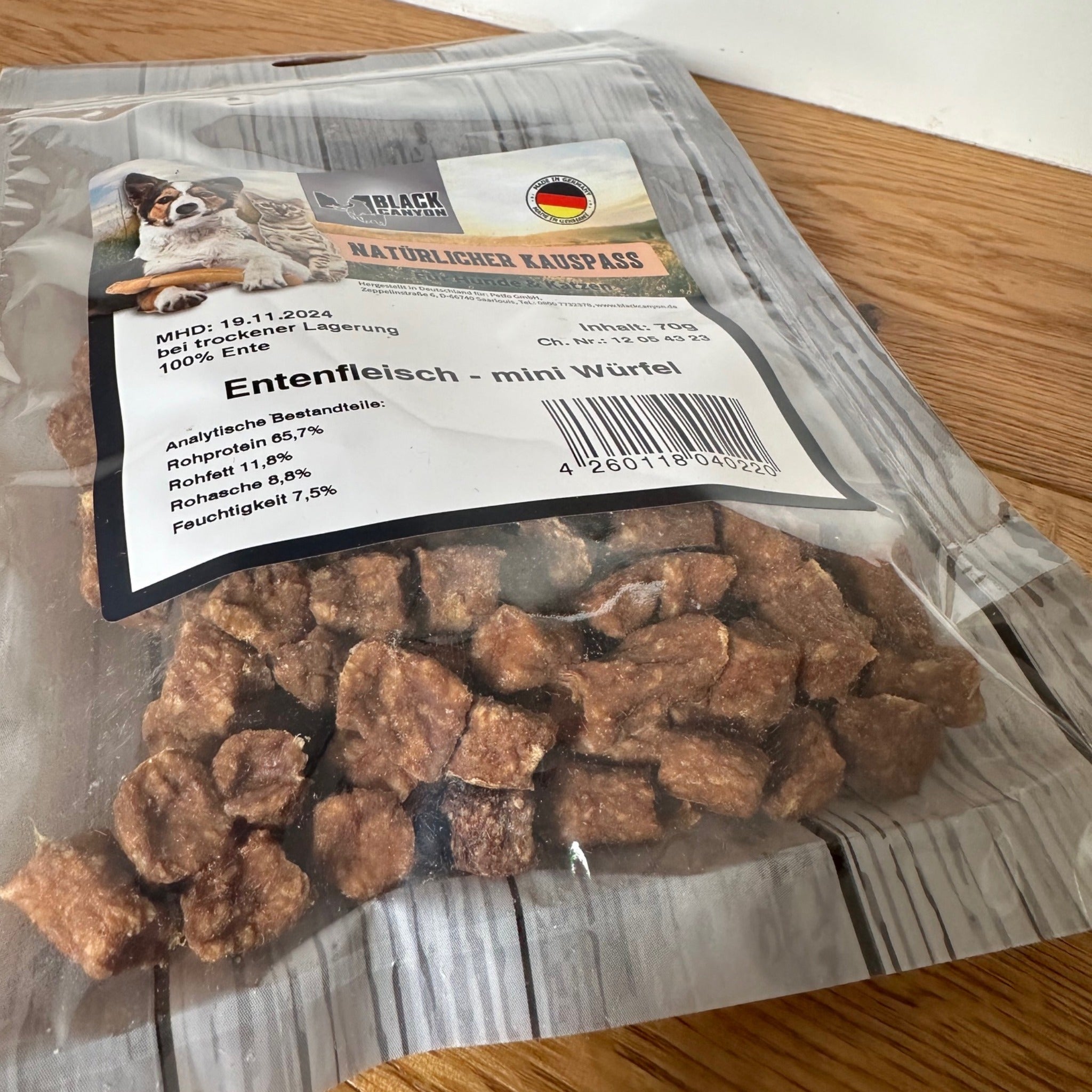 Black Canyon Entenfleisch Mini Würfel, Hunde Kausnack - Woofshack