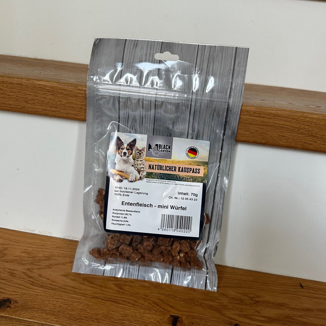 Black Canyon Entenfleisch Mini Würfel, Hunde Kausnack - Woofshack
