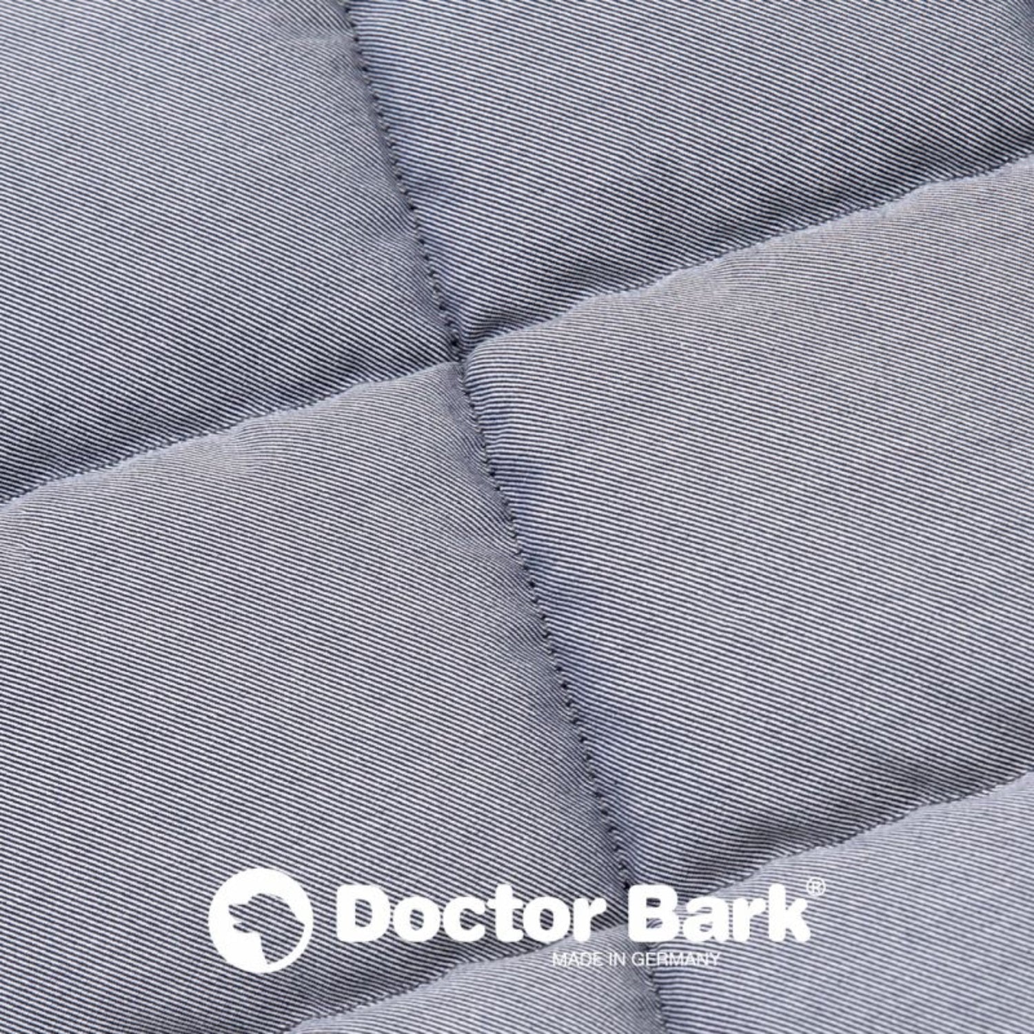 Doctor Bark Fleece - Steppdecke - Woofshack