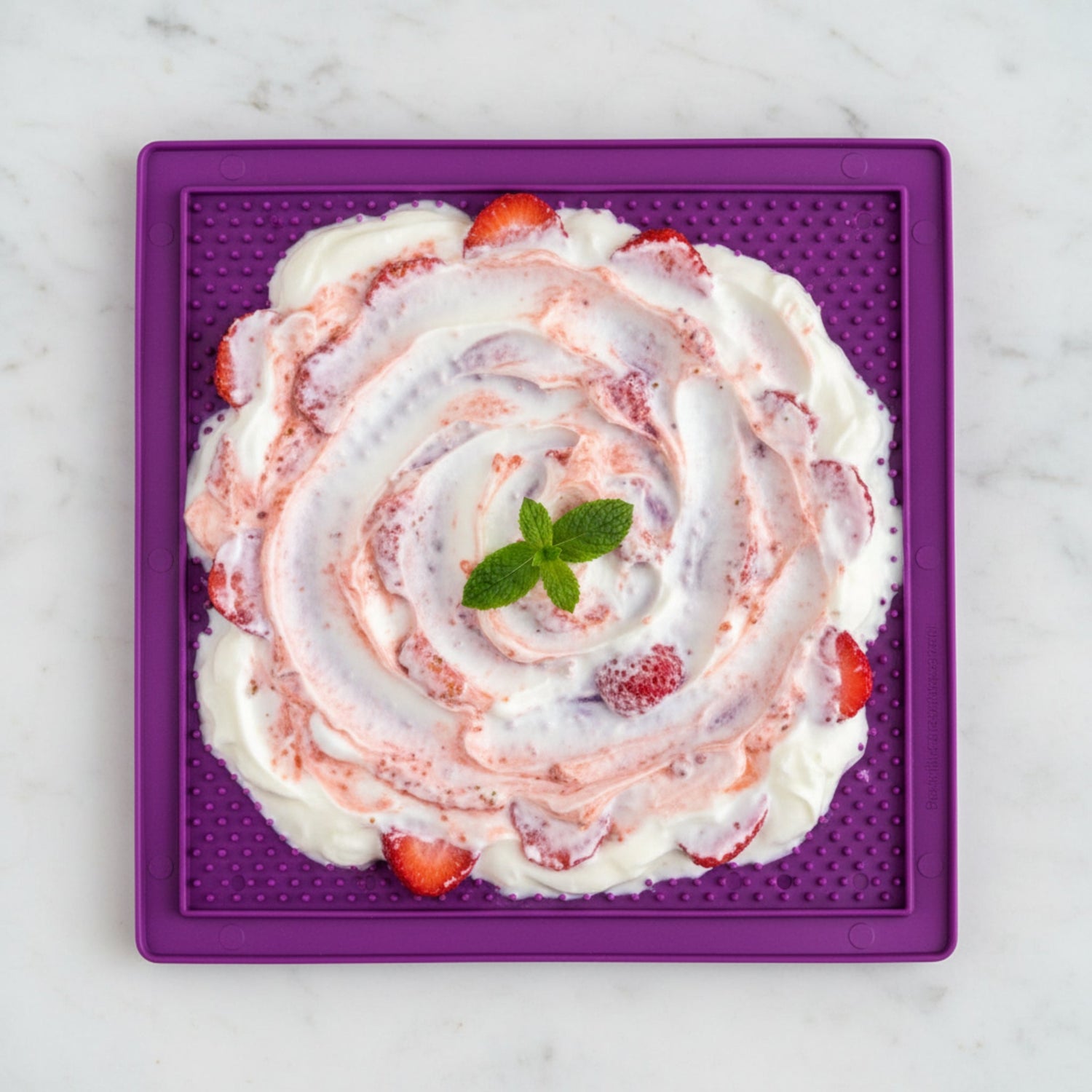 LickiMat Classic Soother – Beruhigende Schleckmatte für entspannte Hunde bei Stress &amp; Langeweile - Woofshack