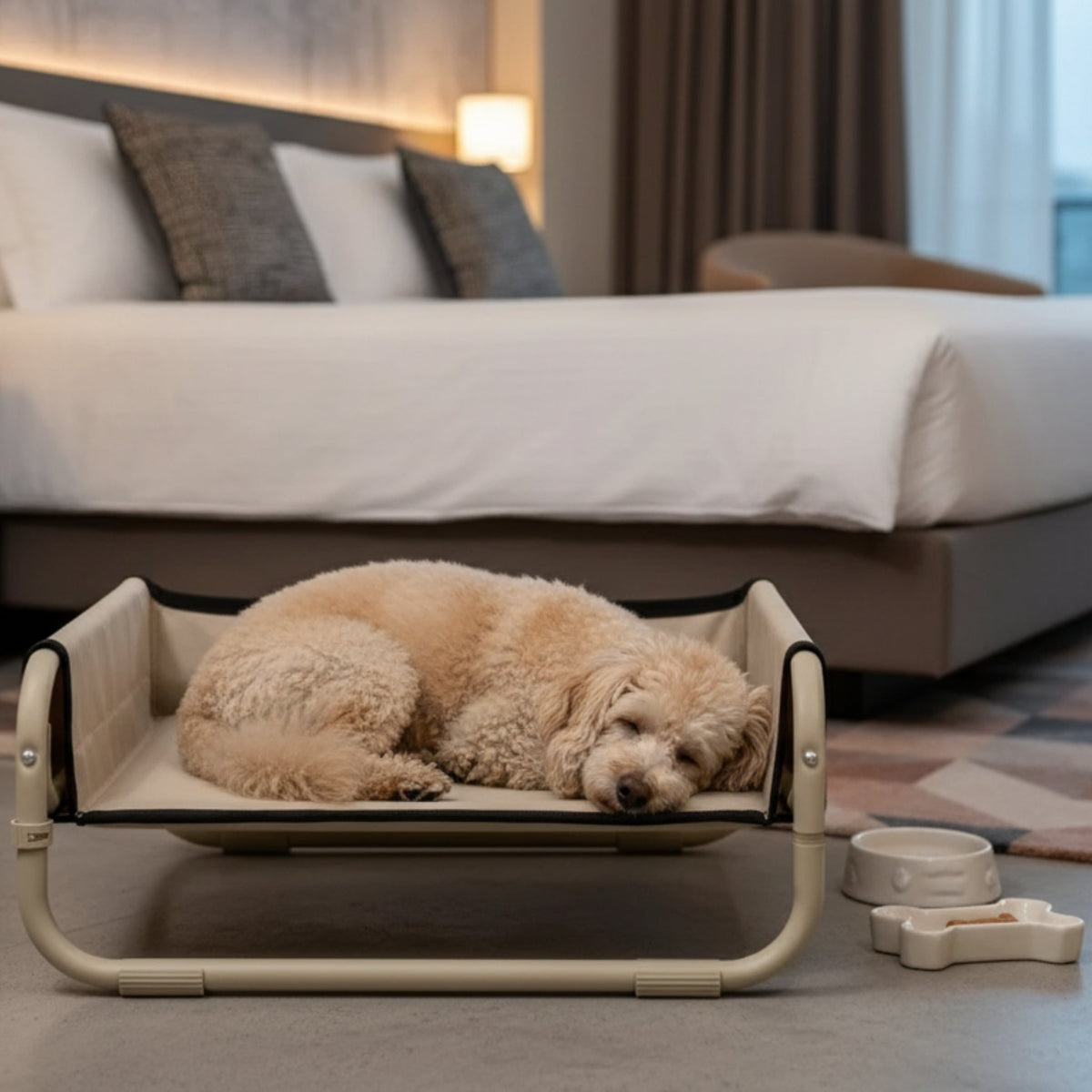 Maelson Soft Bed – Faltbares Haustierbett erhöht &amp; waschbar - Woofshack