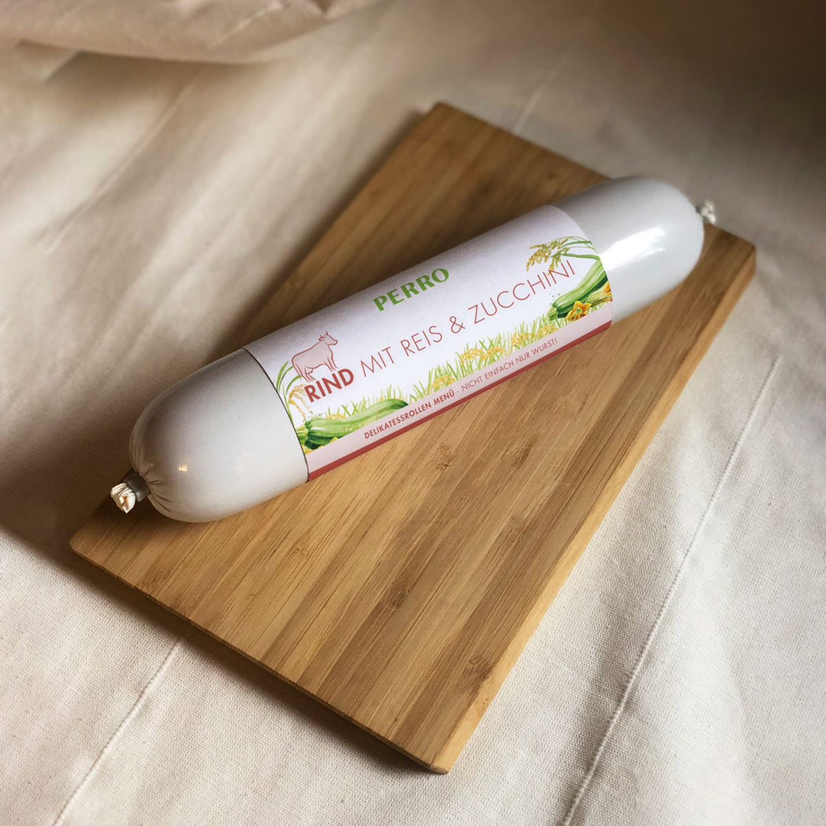 Perro Delikatessrolle Menü Rind - Hundewurst - Woofshack