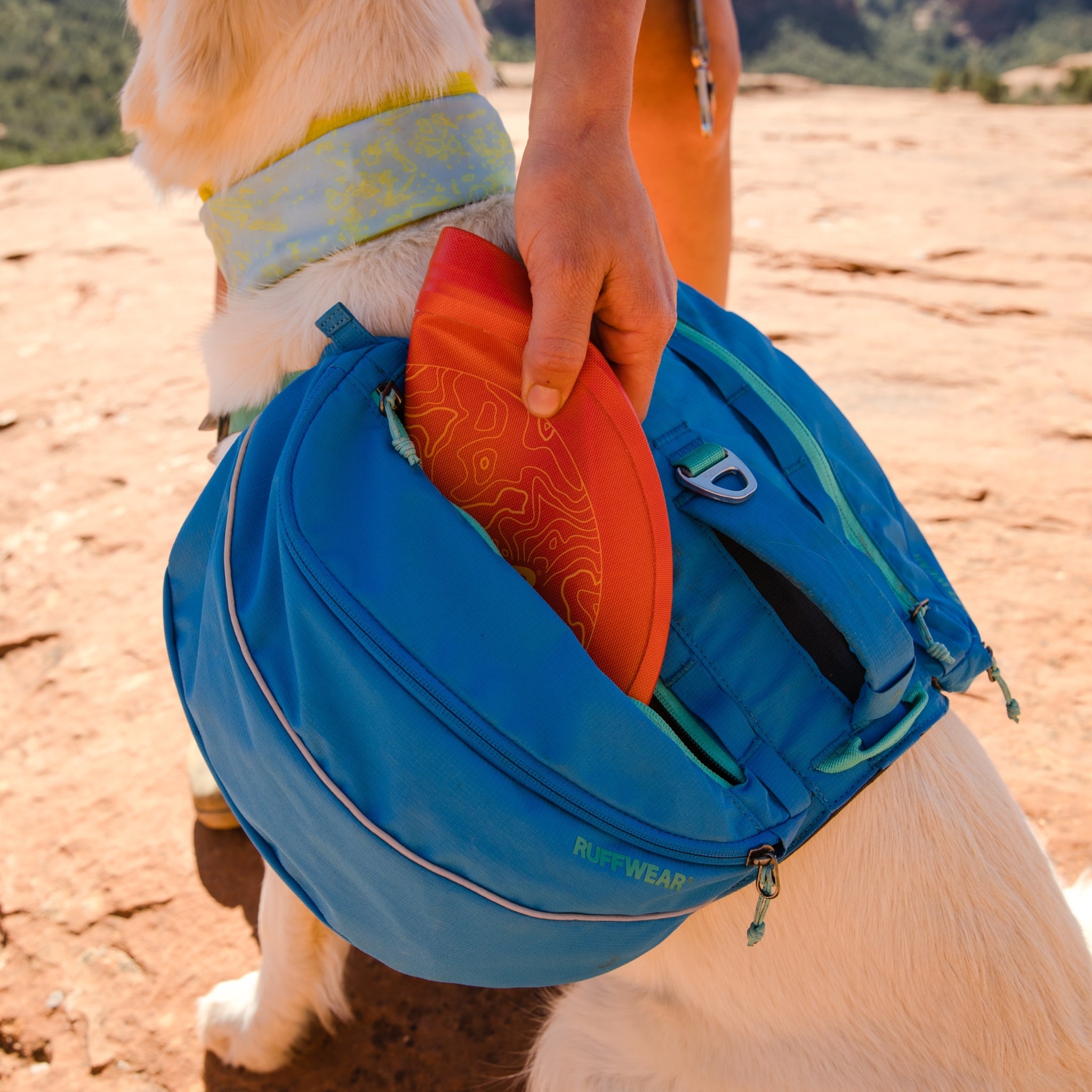 Ruffwear Approach Pack – Ergonomischer Hunderucksack mit Satteltaschen für aktive Hunde auf Trekking &amp; Wandertouren - Woofshack