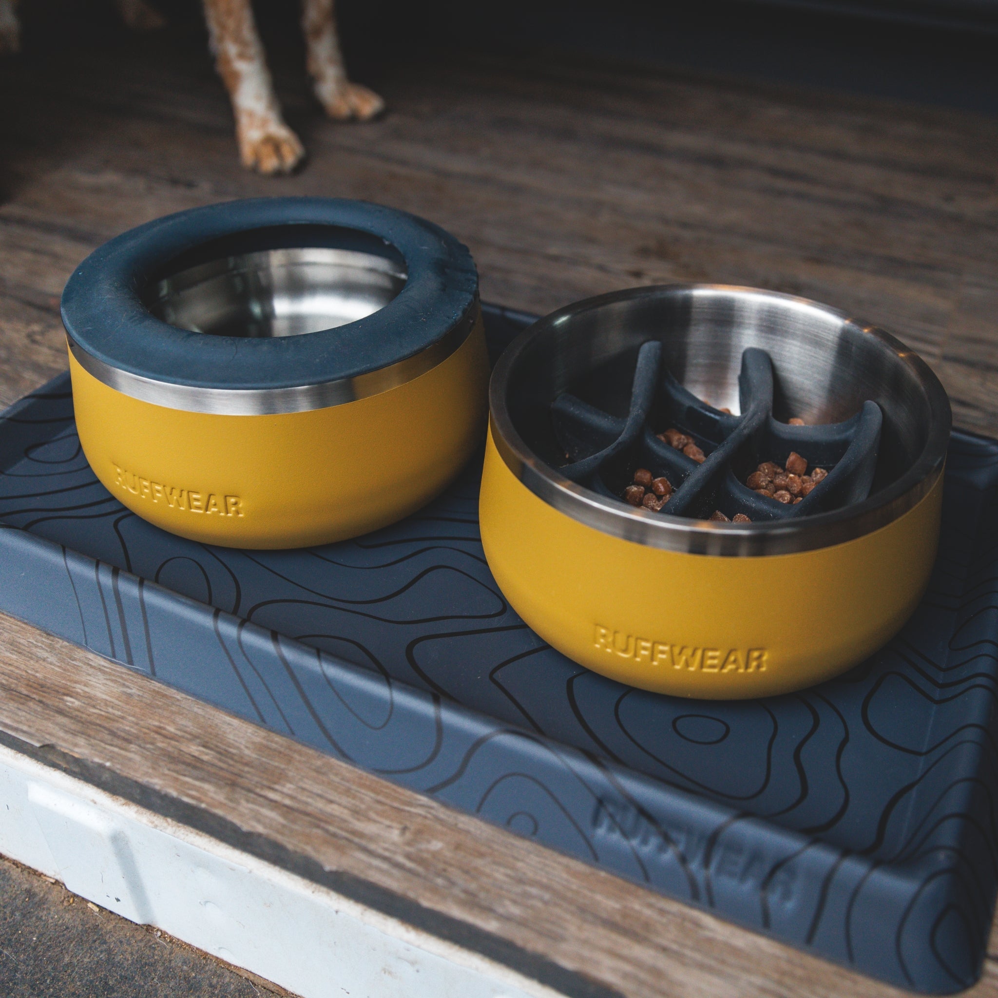 Ruffwear Basecamp Bowl – Robuster Premium Hundenapf aus Edelstahl für Outdoor - Abenteuer &amp; Zuhause - Woofshack
