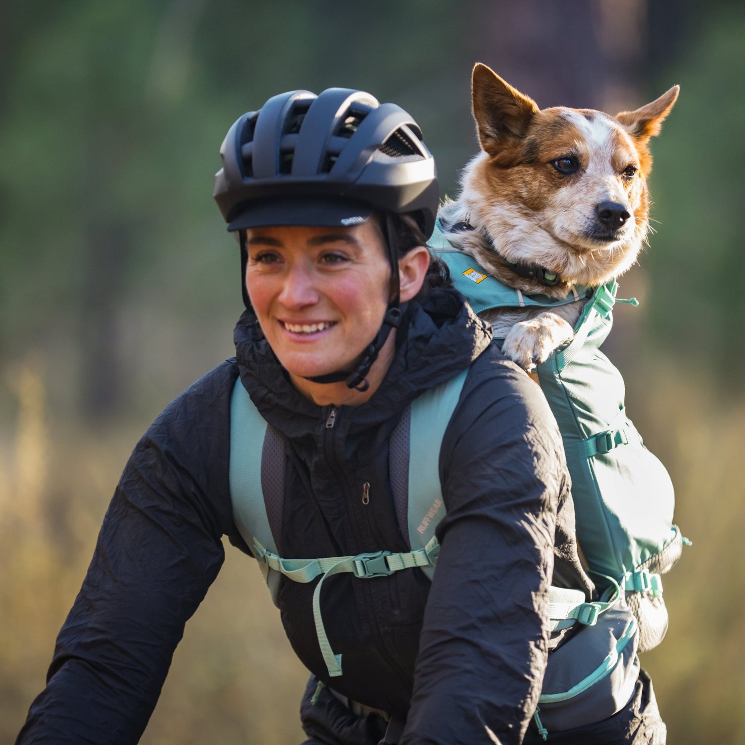 Ruffwear Hitch Hiker Dog Backpack Carrier – Komfortable Hunderucksack - Tragetasche für Abenteuer &amp; sichere Transporte - Woofshack