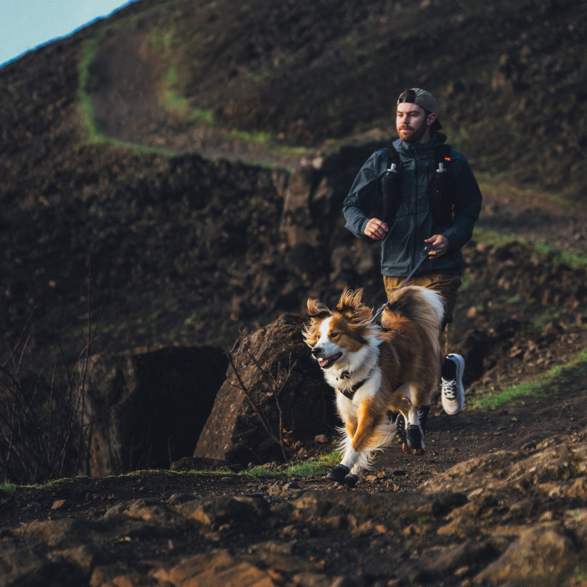Ruffwear Ridgeline Hundeschuhe – Robuster Pfotenschutz für anspruchsvolle Trails und raues Gelände - Woofshack