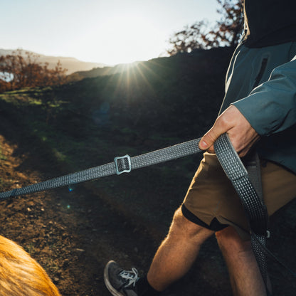 Ruffwear Ridgeline Leash – Reflektierende Hundeleine mit Crux Karabiner für sichere Abenteuer bei Tag und Nacht - Woofshack