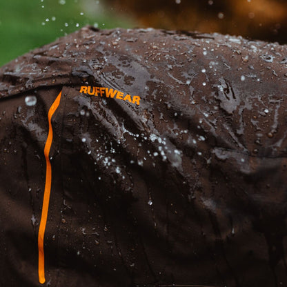 Ruffwear Sun Shower Hundemantel – Wasserdichter Outdoor-Regenmantel für Hunde | Schützt bei Wind &amp; Wetter, Sturm &amp; Schnee | Trockener Hund, glücklicher Mensch