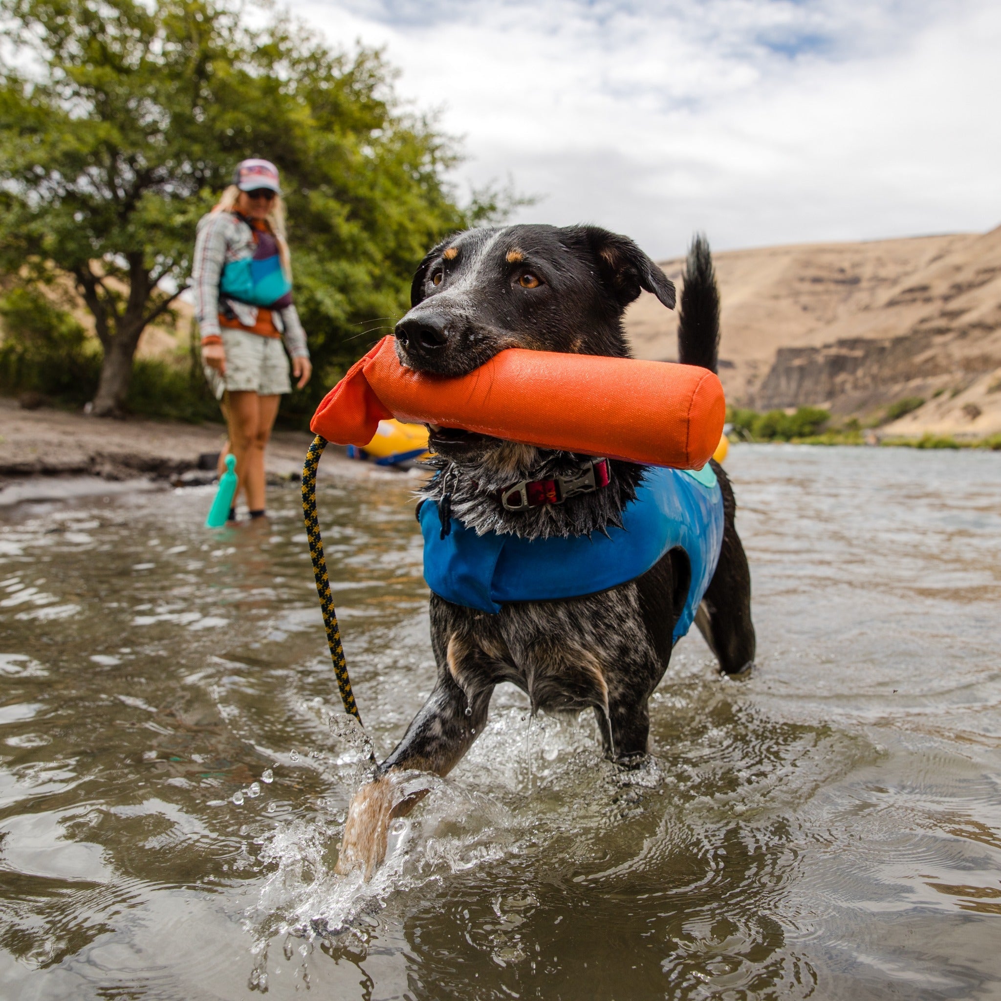 Ruffwear Lunker™ Hundespielzeug schwimmfähig - Woofshack